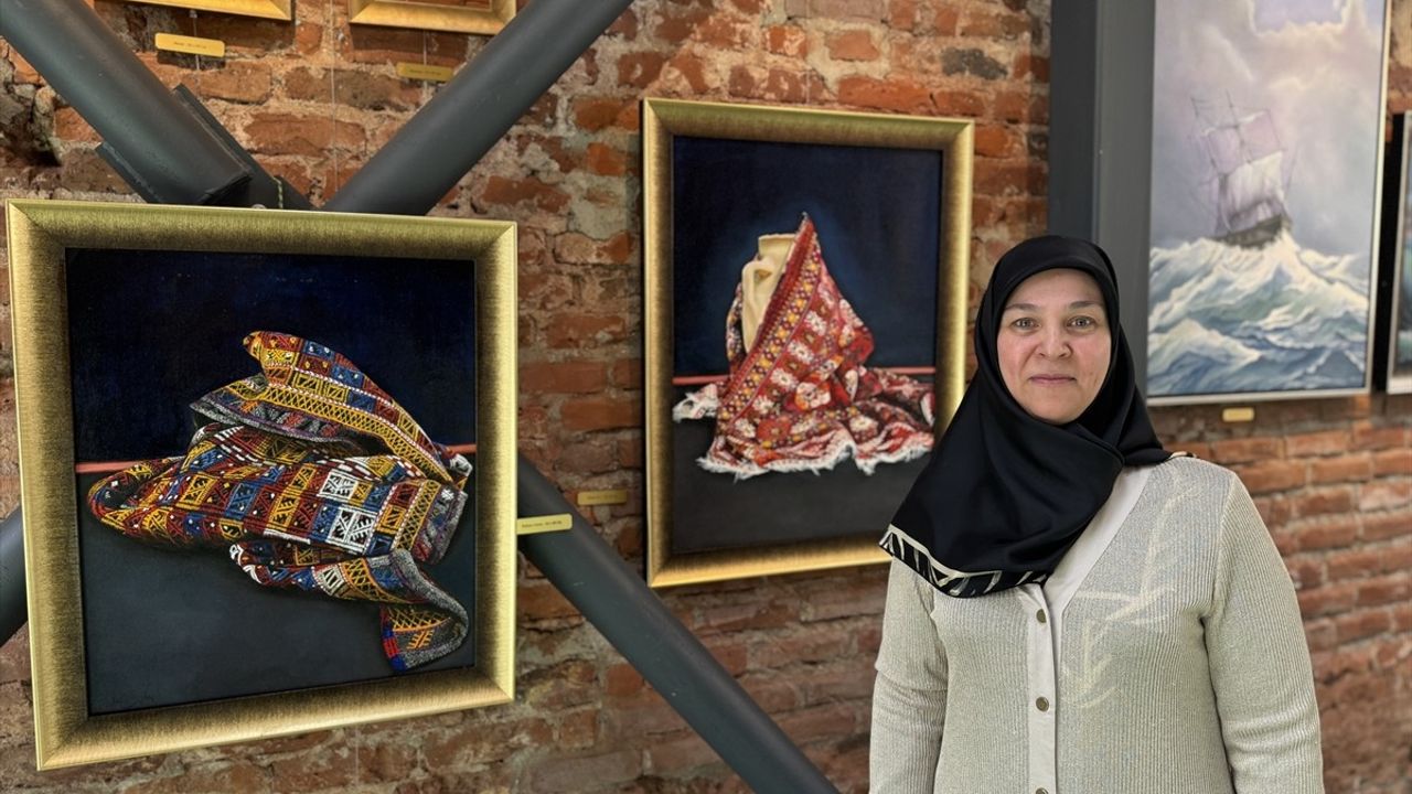 Ressam Gülşah Adaş'tan 'Ahenk' Sergisi