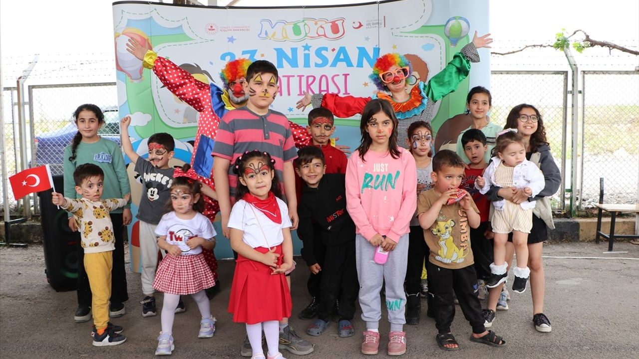 Suriyeli Çocuklar 23 Nisan Bayramı'nı Öncüpınar'da Kutladı