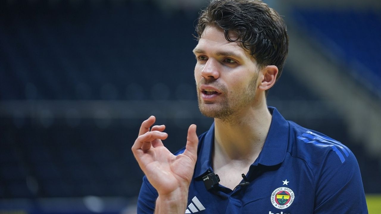 Tarık Biberovic'in Fenerbahçe ile Hedefi: THY Avrupa Ligi Şampiyonluğu ve NBA
