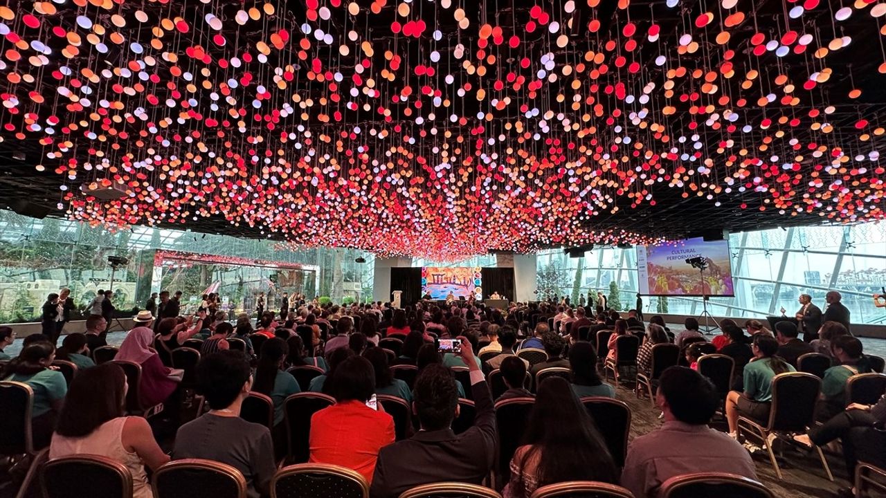 Tulipmania 2025: Singapur'da Türk Kültürü Büyüleyici Bir Sergi ile Tanıtılıyor