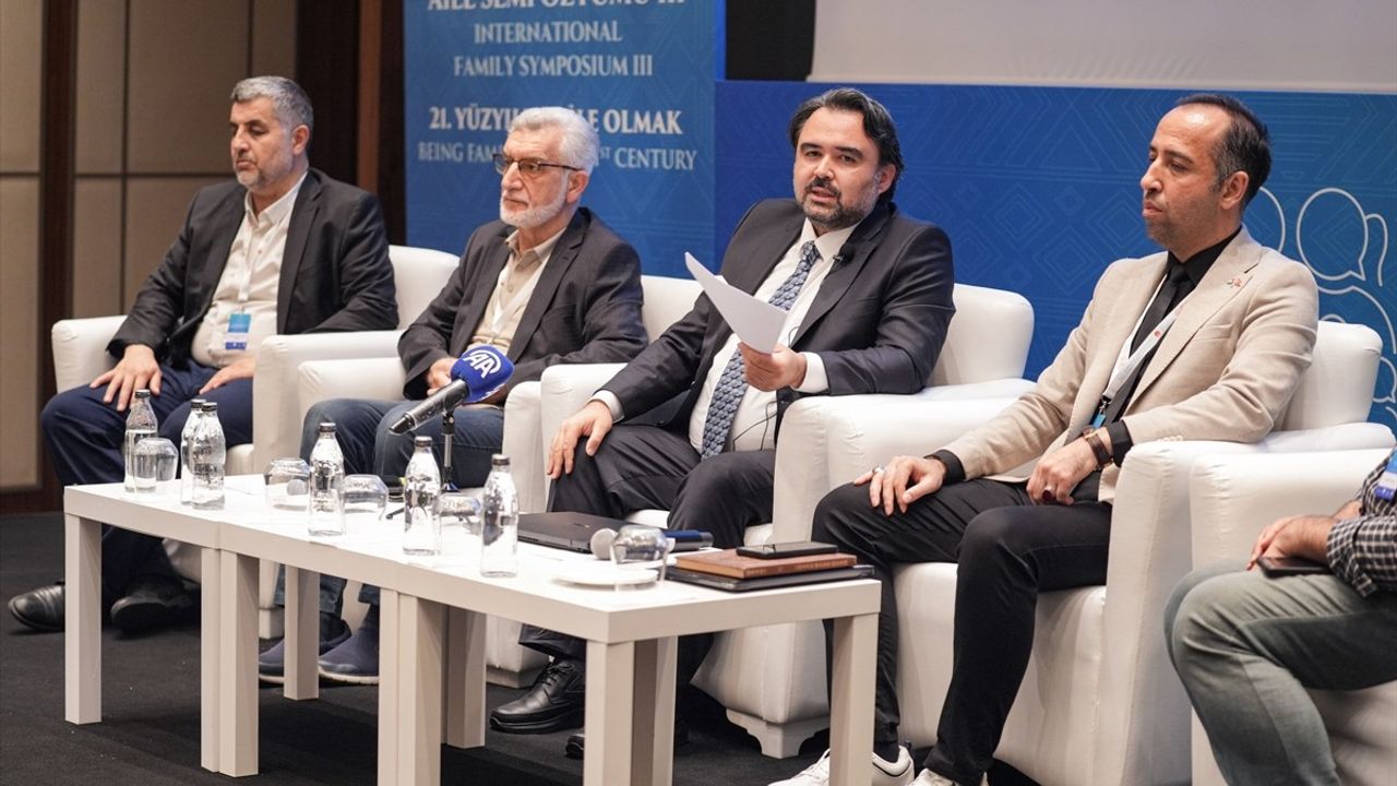 3. Uluslararası Aile Sempozyumu Sonuç Bildirisi Açıklandı