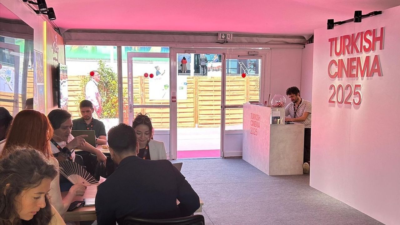 78. Cannes Film Festivali'nde Türkiye Standı Yoğun İlgi Görüyor