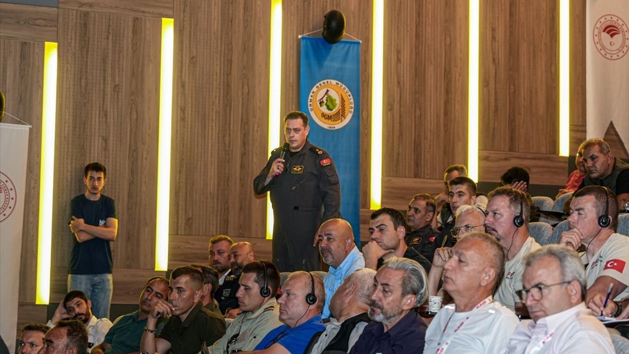 Adana'da Hava Aracı Pilotlarına Orman Yangınlarıyla Mücadele Eğitimi