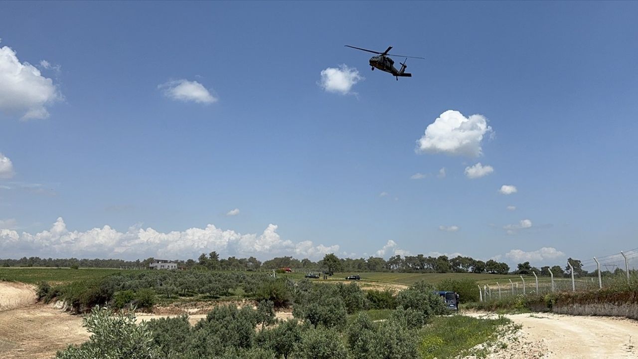 Adana'da Jandarmaya Ait Cayrokopter Zorunlu İniş Yaptı