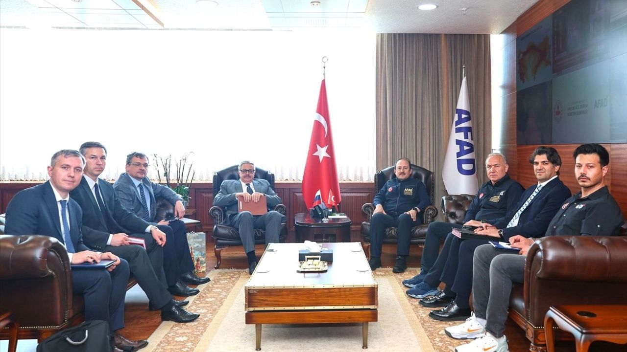 AFAD ve Rusya Arasında Afet Yönetimi İşbirliği Görüşmesi