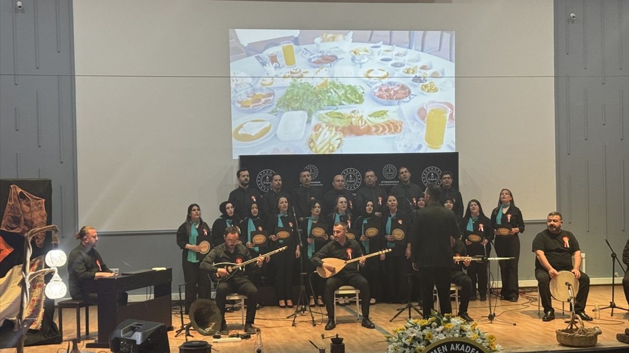 Afyonkarahisar'da Öğretmen Akademileri Kapanış Töreni