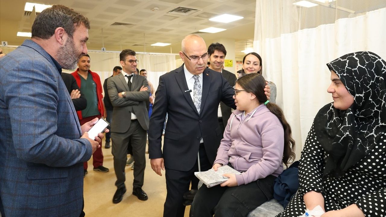 Ağrı'da Sağlık Hizmetlerinin İyileştirilmesi: Vali Koç'tan Ziyaret