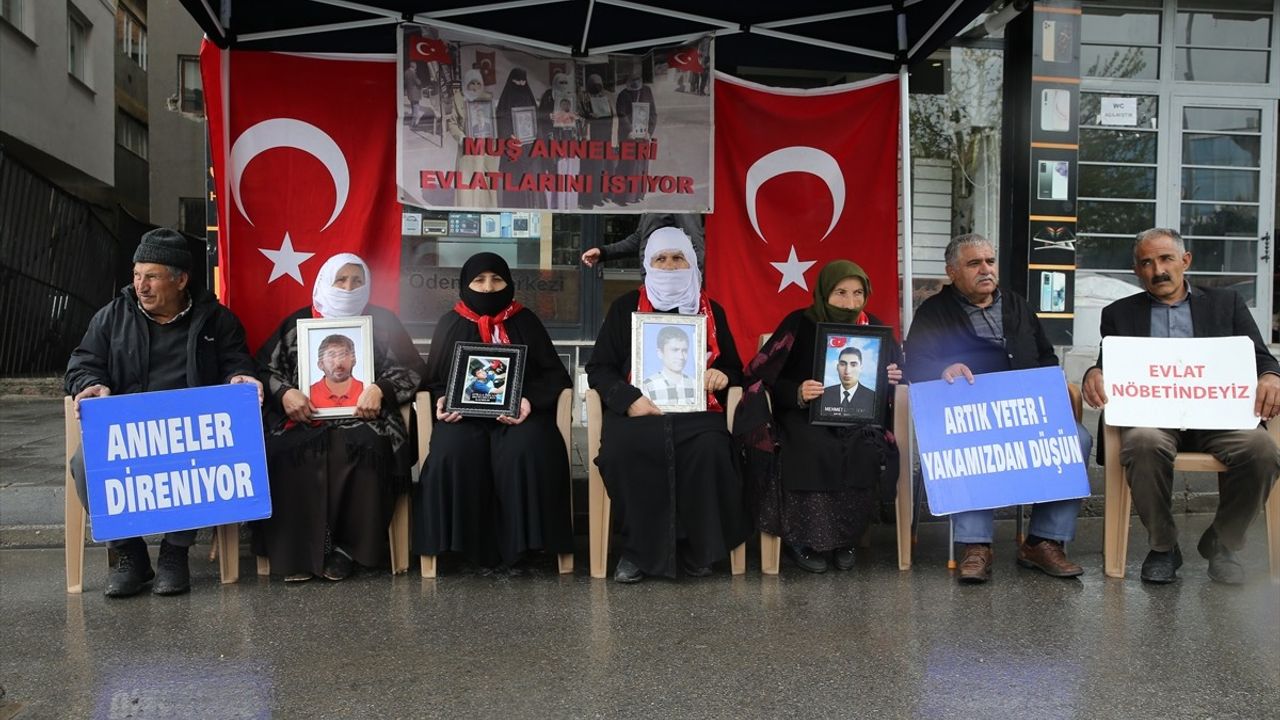 Aileler Evlatlarına Kavuşmak İçin Terörsüz Türkiye Sürecini Destekliyor
