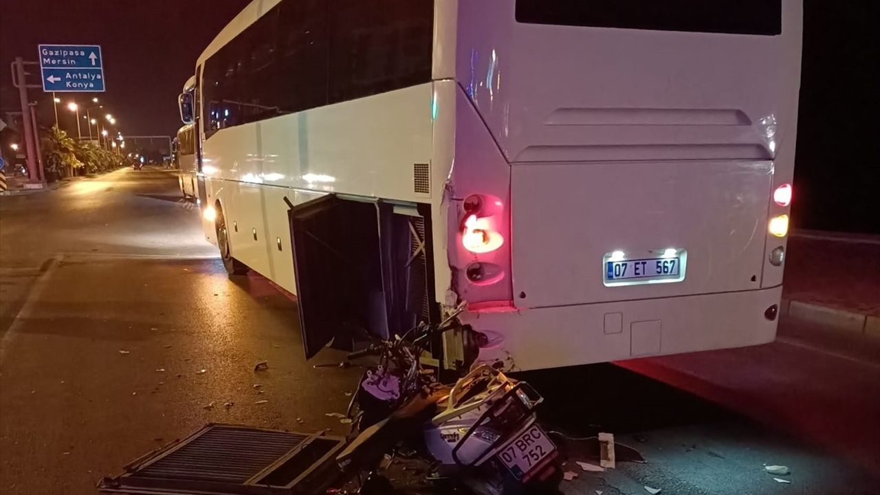 Alanya'da Motosiklet Kazası: Bir Hayat Kaybedildi