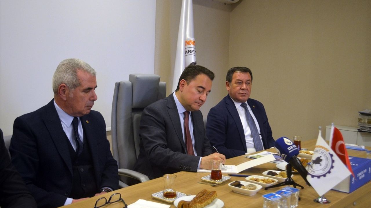 Ali Babacan Amasya’da Ekonomi Temasları Gerçekleştirdi