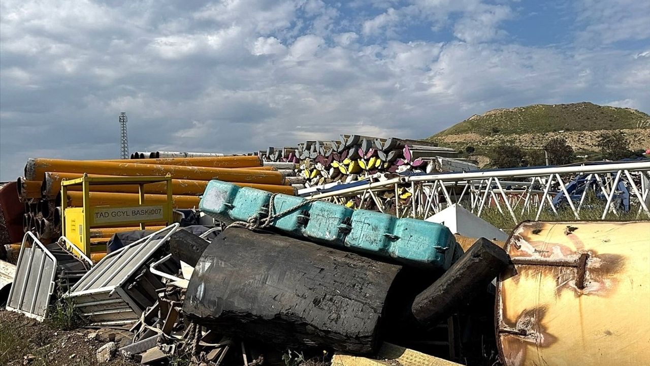 Aliağa'da Tehlikeli Atık Skandalı: Gemi Söküm Alanında Durum Ciddi