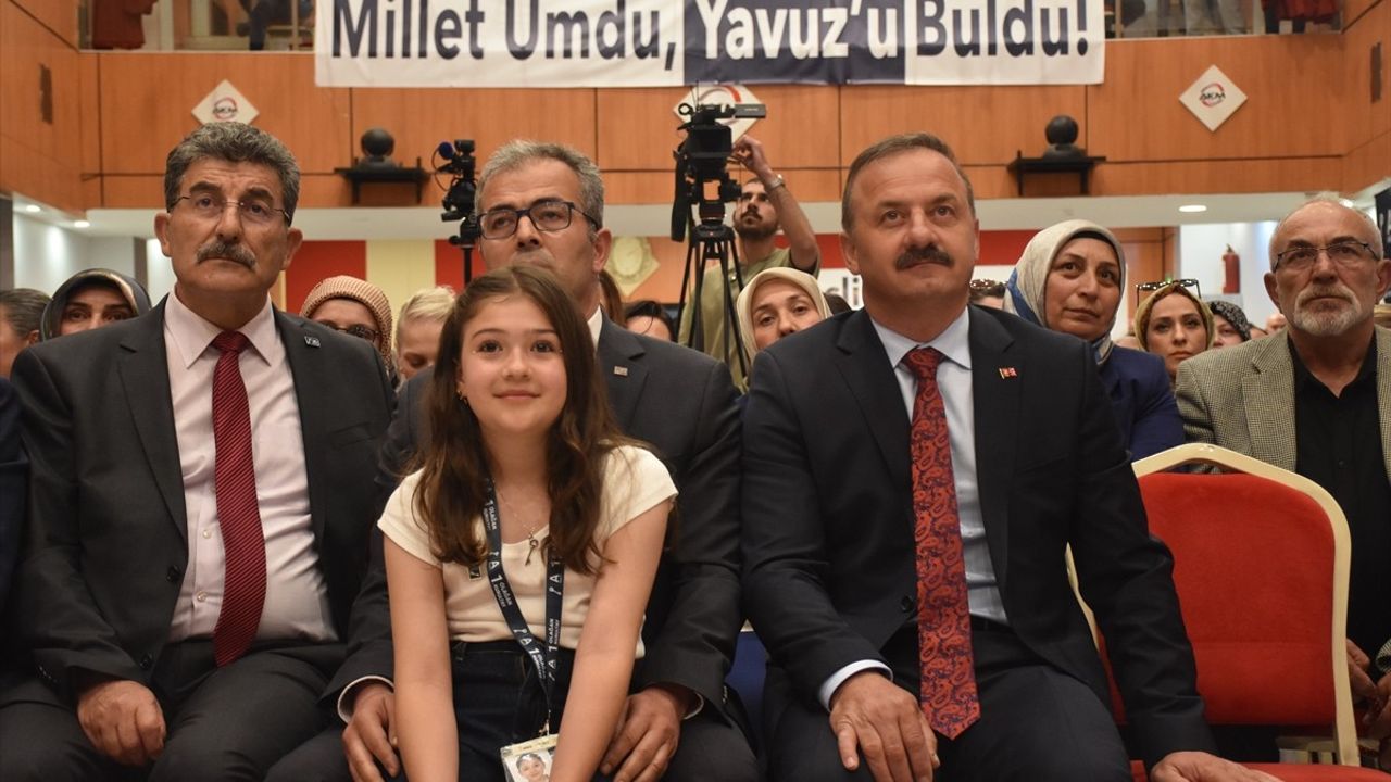 Anahtar Parti Genel Başkanı Gümüşhane'de Vatandaşlarla Buluştu