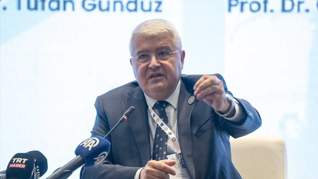 Ankara'da Batı Azerbaycan'a Geri Dönüş Konferansı Düzenlendi