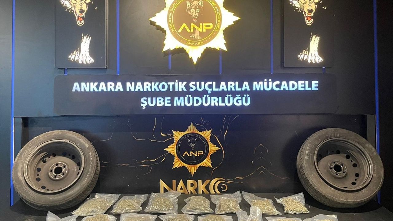 Ankara'da Narkotik Köpeği İda, Uyuşturucu Buldu