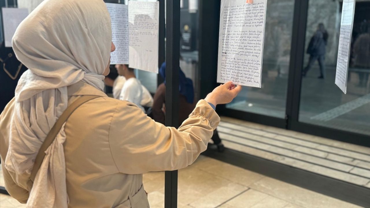 Annelerin Kaleminden Sergisi, Özel Gereksinimli Çocukların Hikayelerini Paylaşıyor