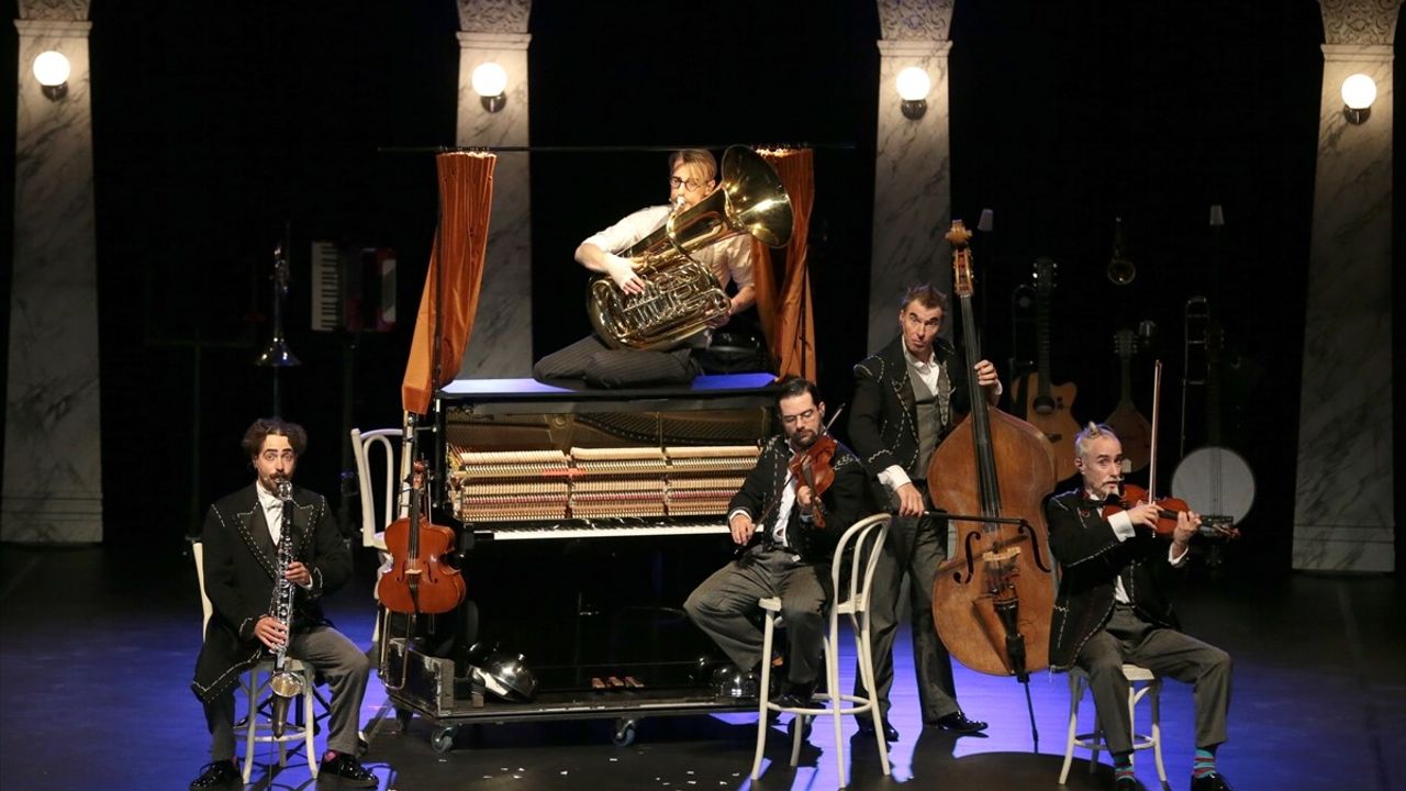 Antalya 15. Uluslararası Tiyatro Festivali Devam Ediyor