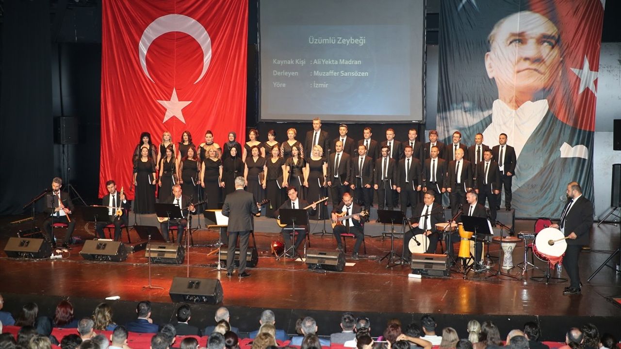 Antalya Adliyesi'nden Türk Halk Müziği Konseri