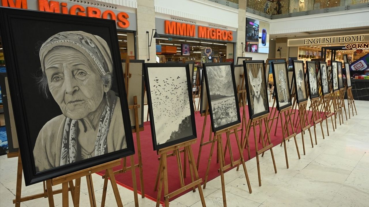 Antalya'da Hükümlülerden Sanat Sergisi
