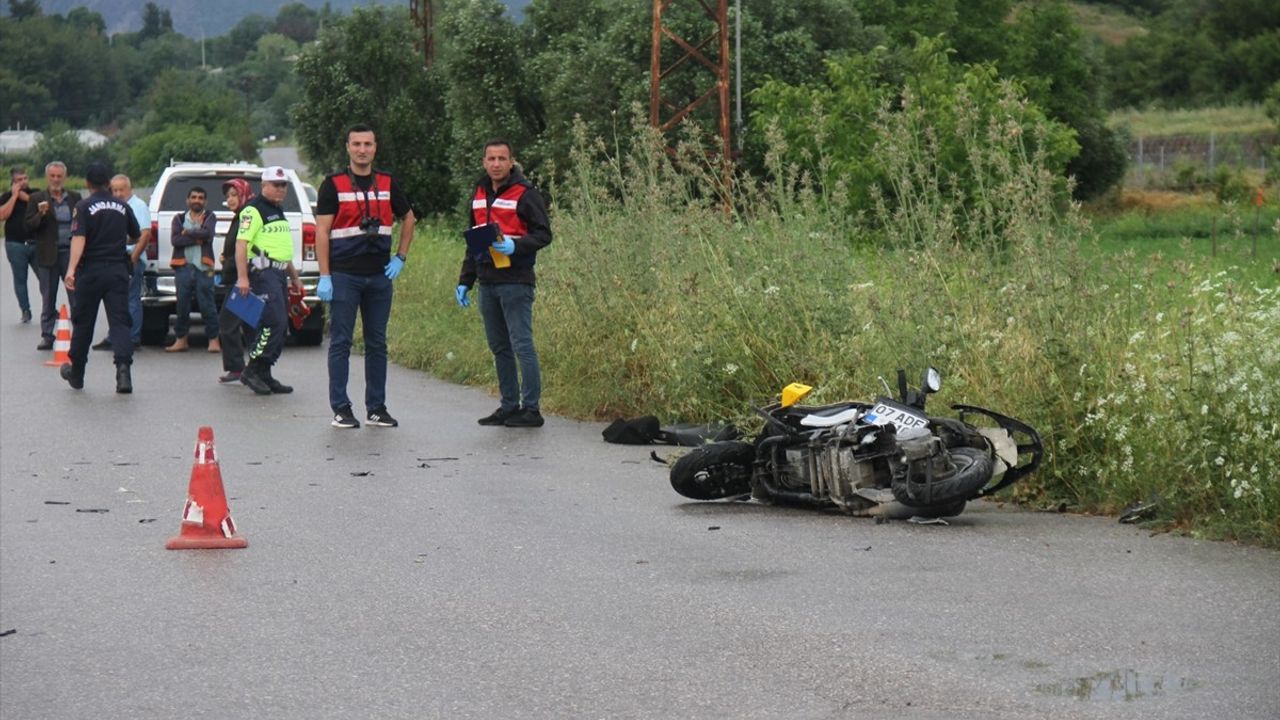 Antalya'da Motosiklet Kazası: Bir Kişi Hayatını Kaybetti
