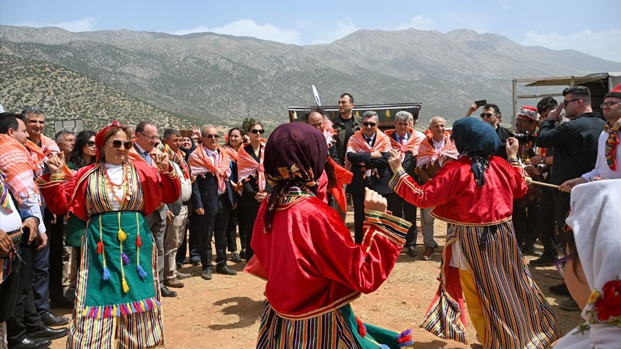 Antalya'da 'Toros'un Kaşifleri' Projesi İle Gençlere Doğa ve Kültür Eğitimi