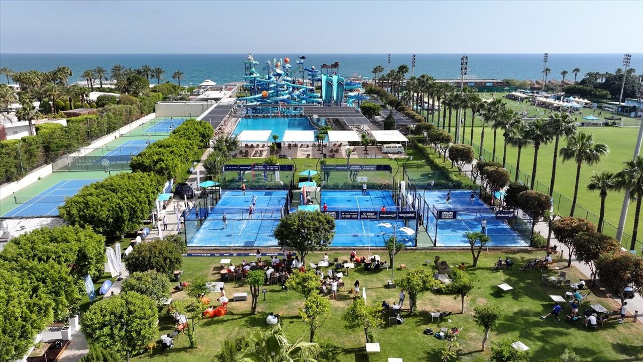Antalya'da Uluslararası Padel Turnuvası Gerçekleşti