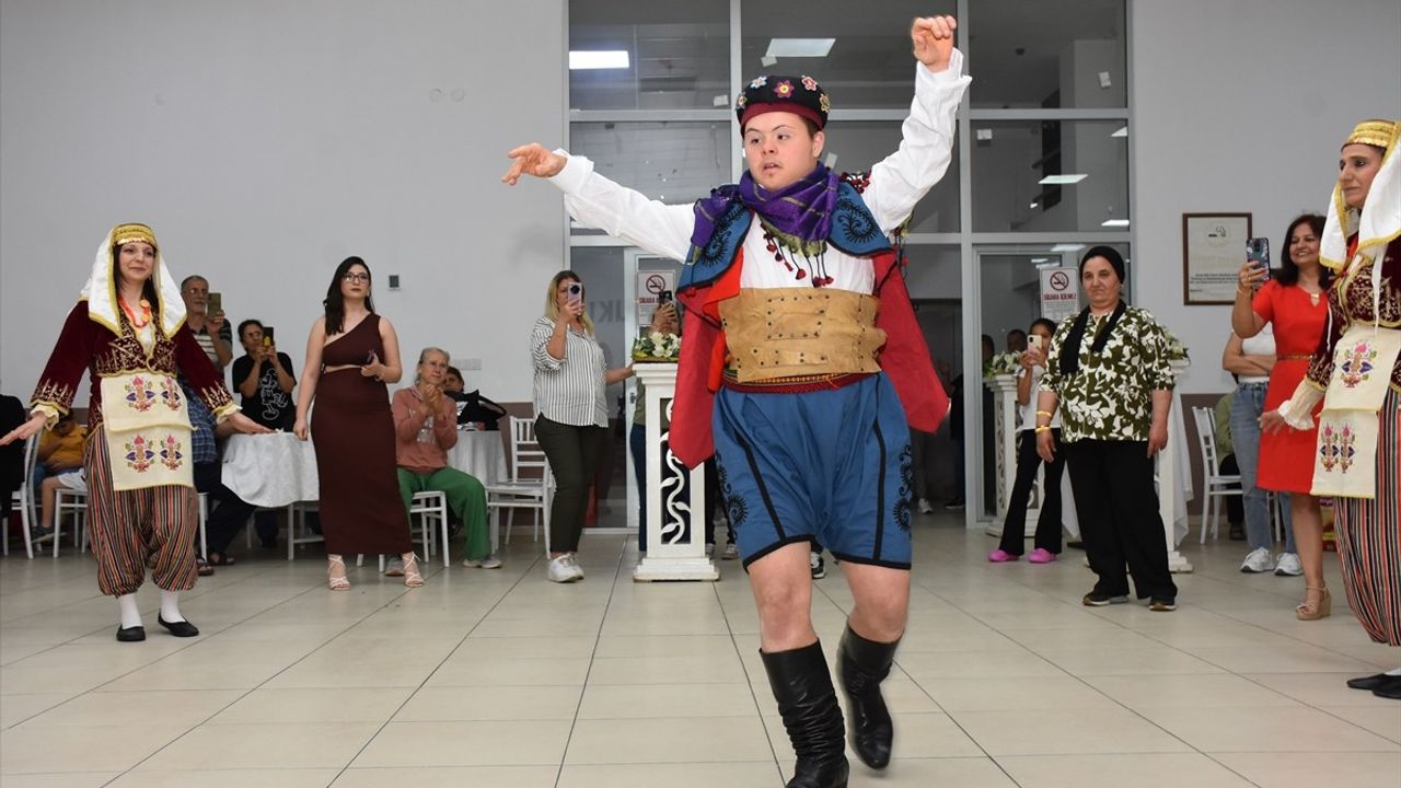Aydın'da Engellilere Asker Eğlencesi Düzenlendi