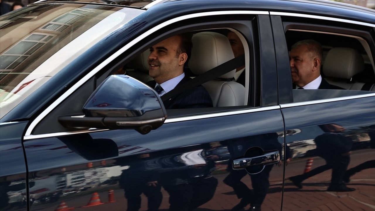 Bakan Kacır, Terörsüz Türkiye ile Yerel Kalkınmanın Hızlanacağına Dikkat Çekti