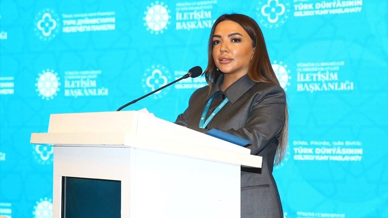 Bakü'de Türk Dünyası İçin Birlik Paneli Düzenlendi
