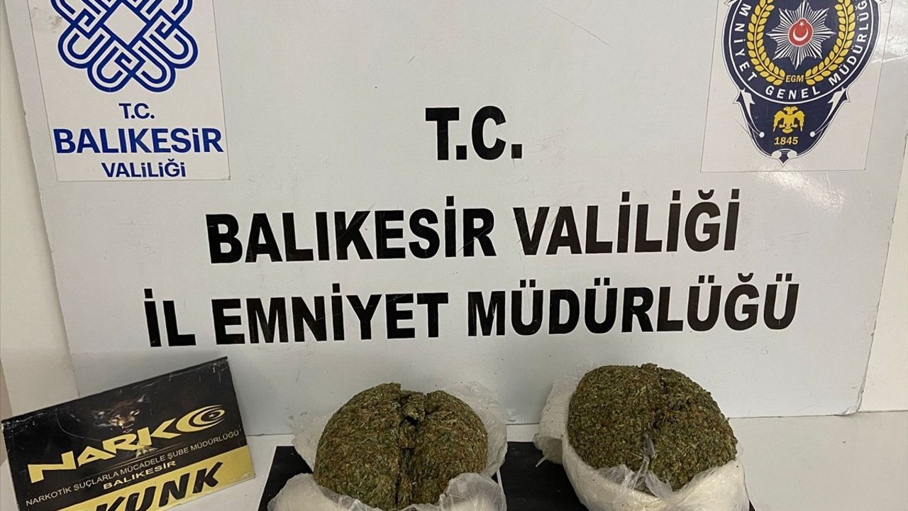 Balıkesir'de Hint Keneviri Yetiştiren 5 Şüpheli Yakalandı