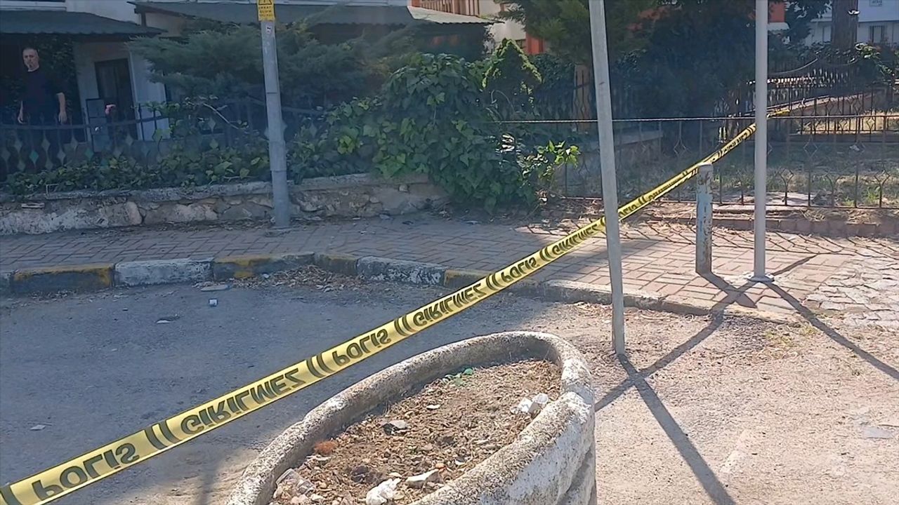 Balıkesir'de Kadın Cinayeti: 22 Yaşındaki Dilruba Elif Ç. Hayatını Kaybetti