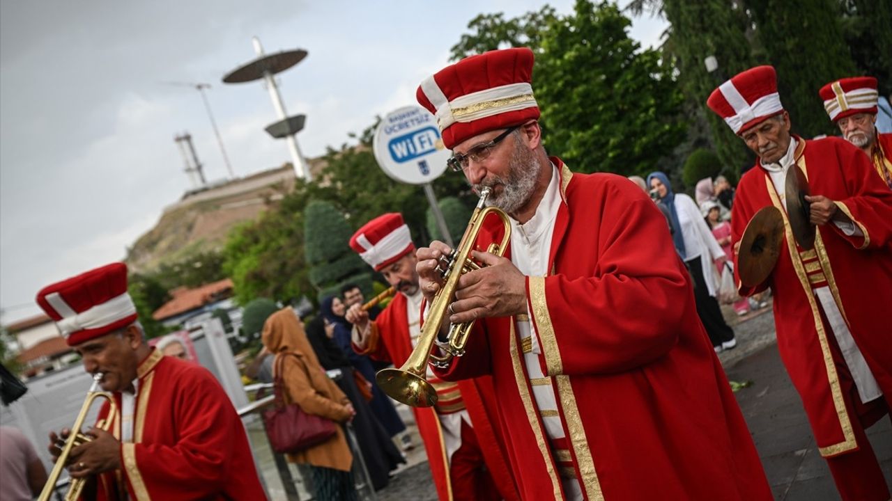 Başkentte Çocuklardan 1453 Fetih Yürüyüşü