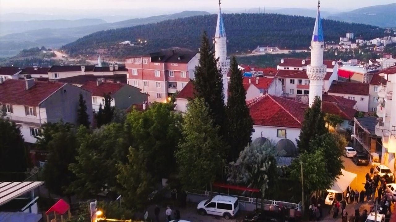 Bilecik'te Hıdırellez Geleneği Kırklar Tepesi'nde Yaşatıldı