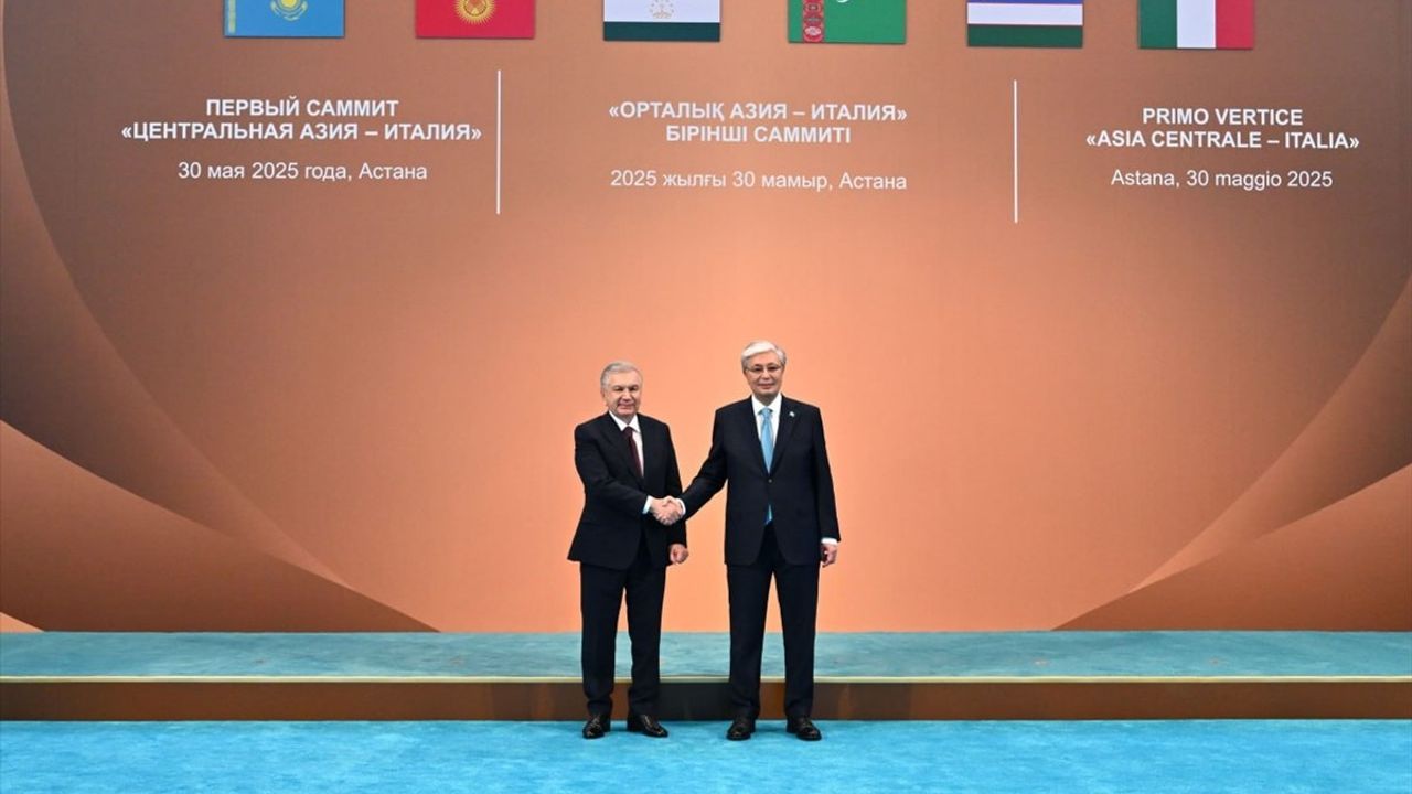 Birinci İtalya-Orta Asya Zirvesi Kazakistan'da Toplandı