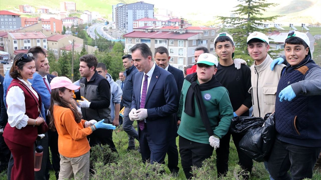 Bitlis'te 'Orman Benim' Farkındalık Etkinliği