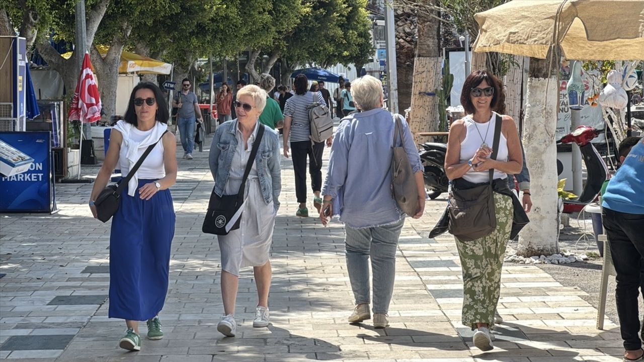 Bodrum'a "Explora I" Kruvaziyeri ile Gelen 590 Yolcu