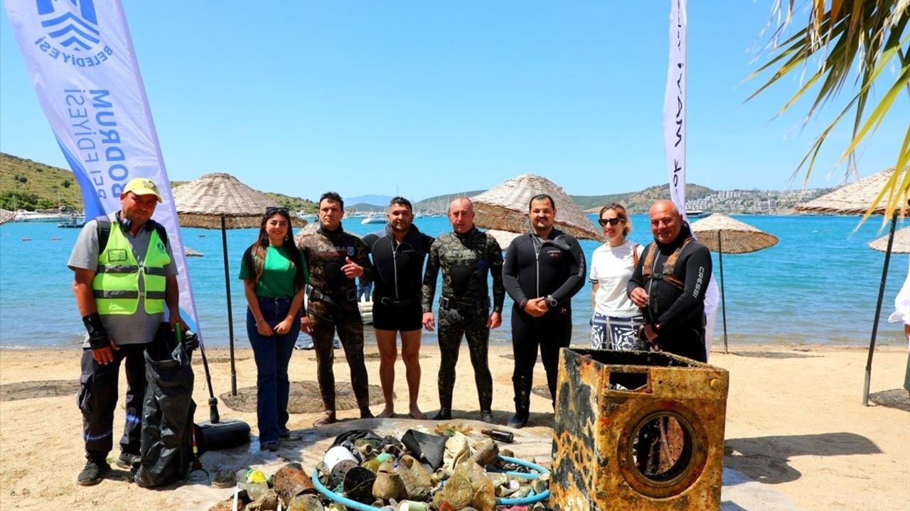 Bodrum'da Deniz Dibi Temizliği