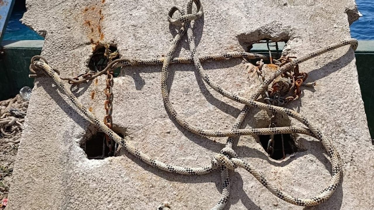 Bodrum'da Deniz Temizliği: 30 Ton Atık Toplandı