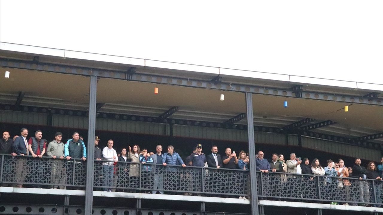 Burdur'da DoğaFest, Doğa Yürüyüşü ve Su Sporları ile Başladı