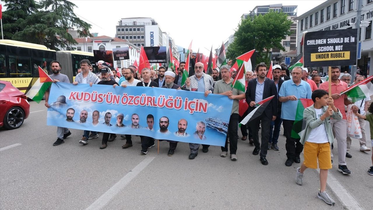 Bursa'da Mavi Marmara Şehitleri Anıldı