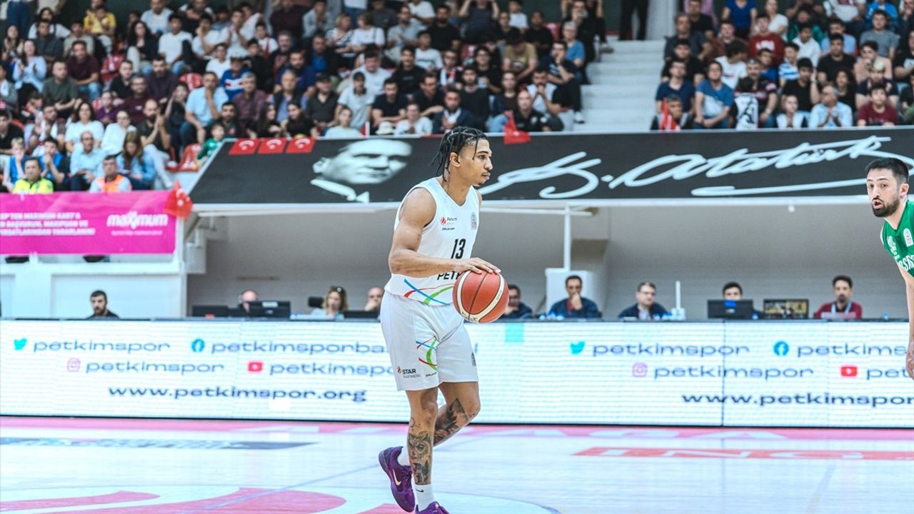 Bursaspor Yörsan, Aliağa Petkimspor'u Yenerek Sezonu Tamamladı