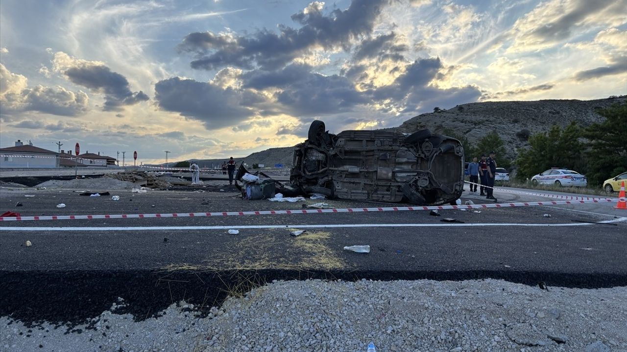 Çankırı'da Feci Kaza: 1 Ölü, 3 Yaralı