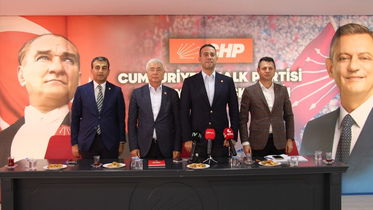 CHP'den Antalyalılara Miting Daveti
