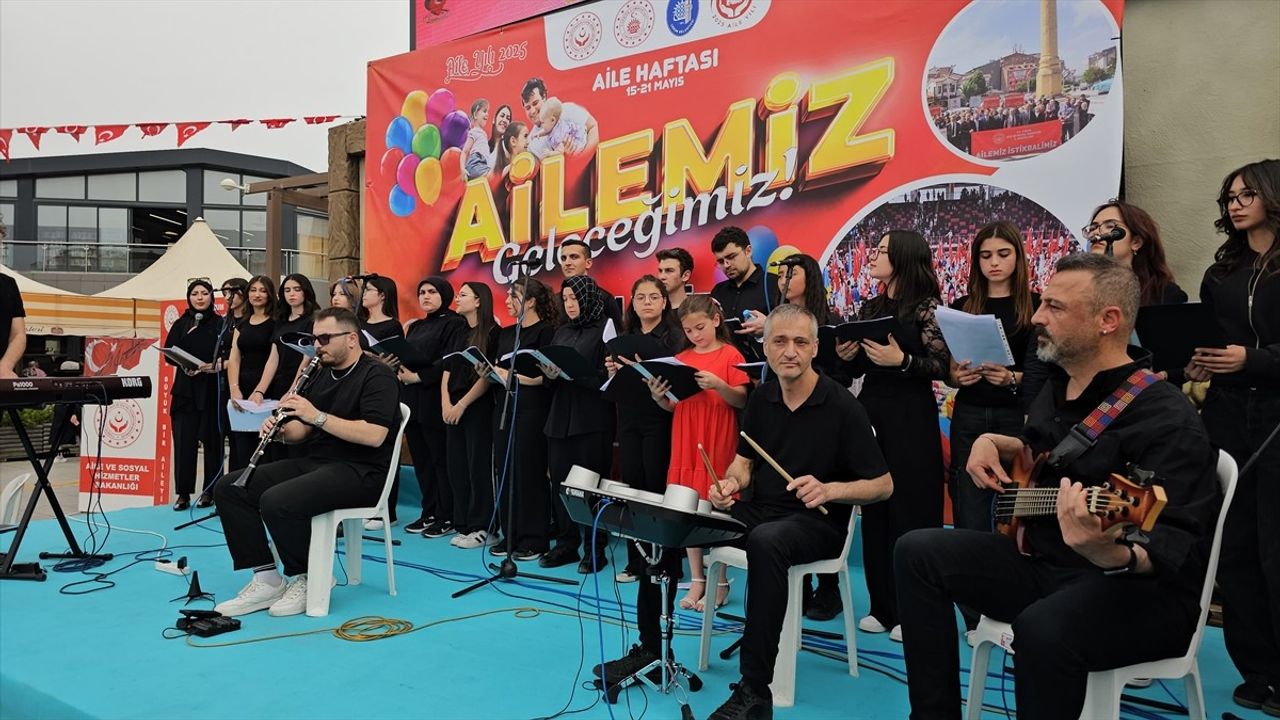 Çorum'da 'Ailemiz, Geleceğimiz' Temalı Festival Düzenlendi