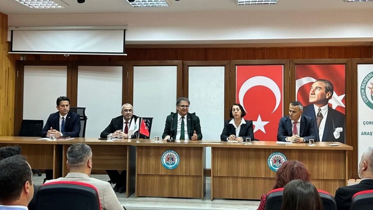 Çorum'da Özel Eğitim ve Rehberlik Hizmetleri Genel Müdürü Mustafa Otrar'ın Ziyareti
