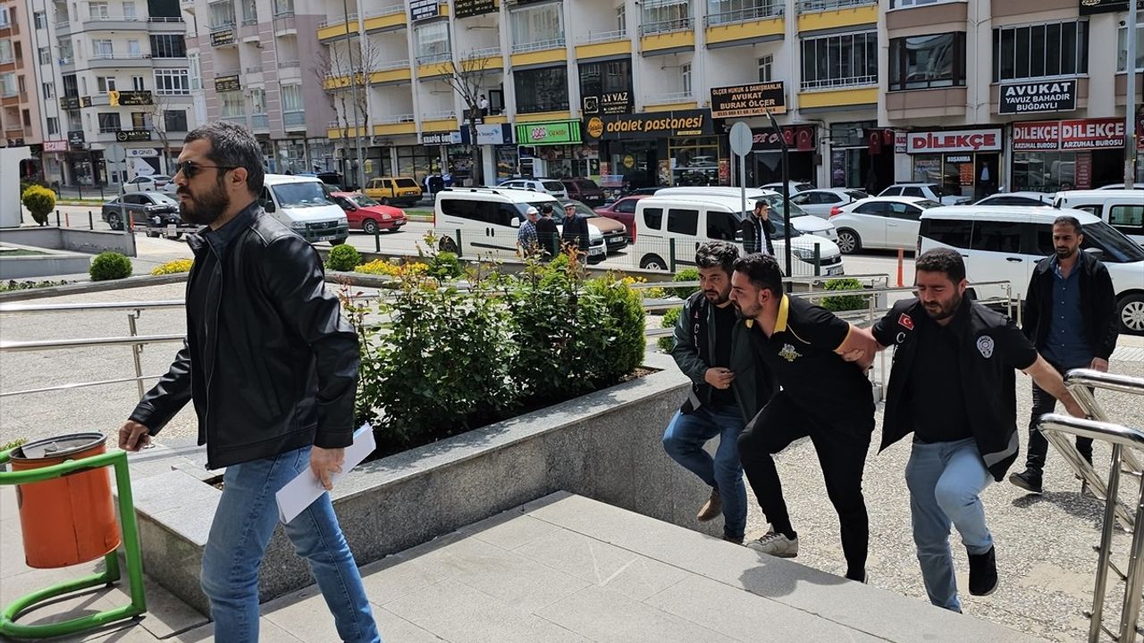 Çorum'da Silahlı Saldırı: 2 Kardeş Tutuklandı