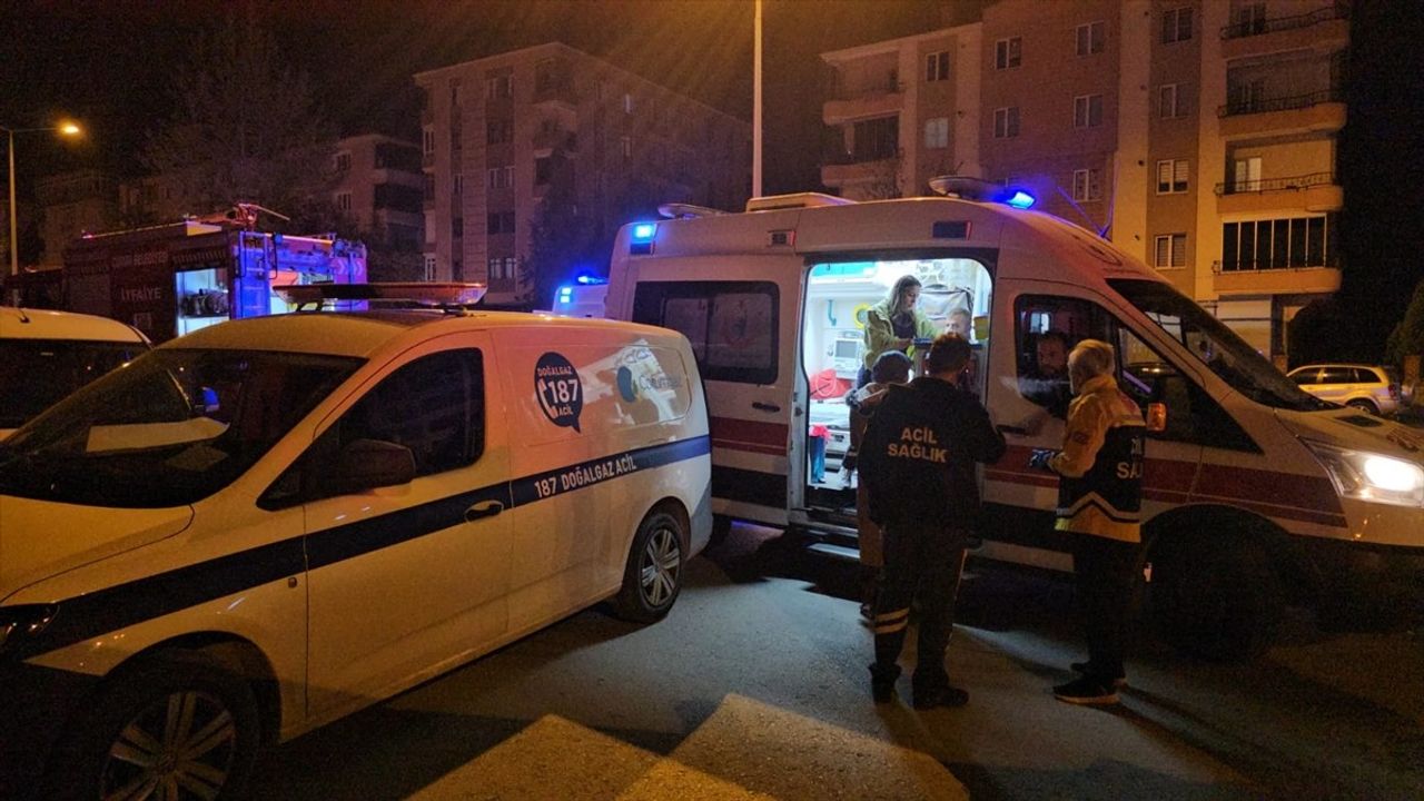 Çorum'da Yangın: 3'ü Polis 6 Kişi Dumandan Etkilendi