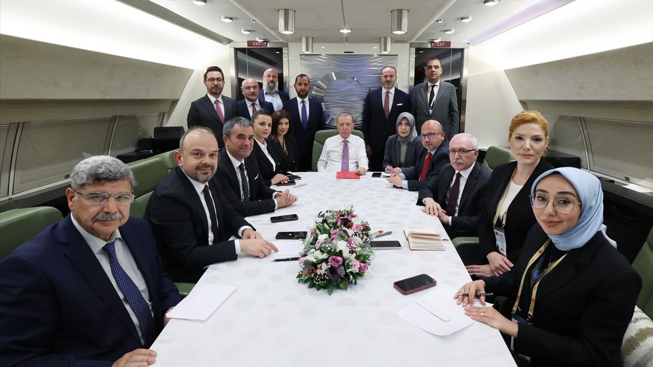 Cumhurbaşkanı Erdoğan'ın Macaristan Ziyareti ve PKK'ya Yönelik Açıklamaları