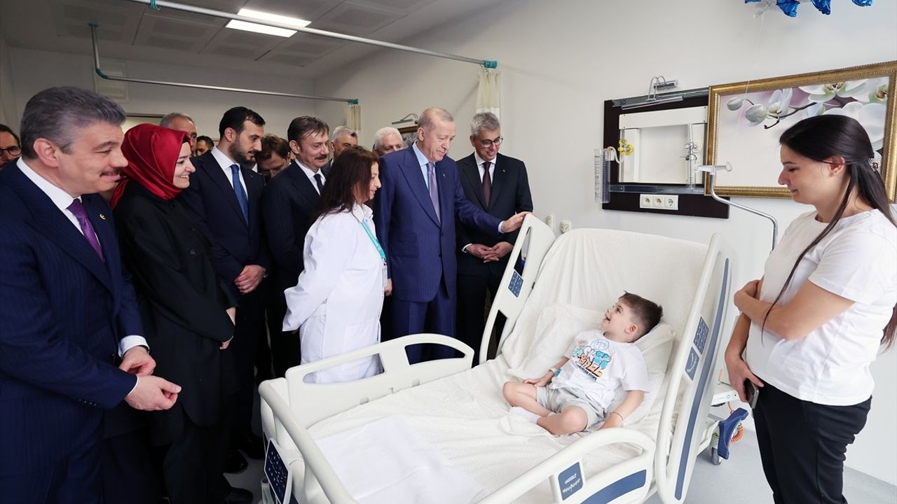 Cumhurbaşkanı Erdoğan: İstanbul'da Yeni Doğal Gaz Keşfi ve Sağlıkta Reformlar