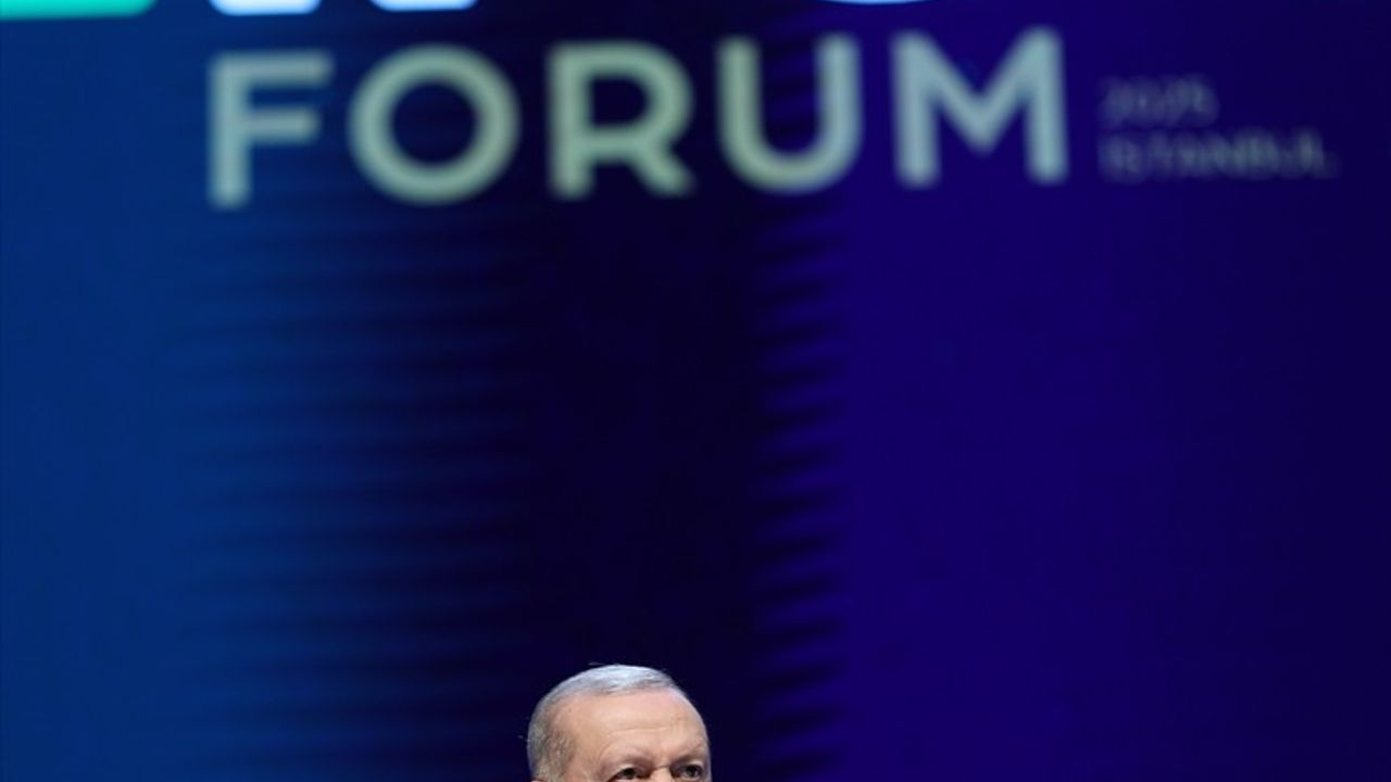 Cumhurbaşkanı Erdoğan, Uluslararası Yeşilay Federasyonu Forumunda Konuştu