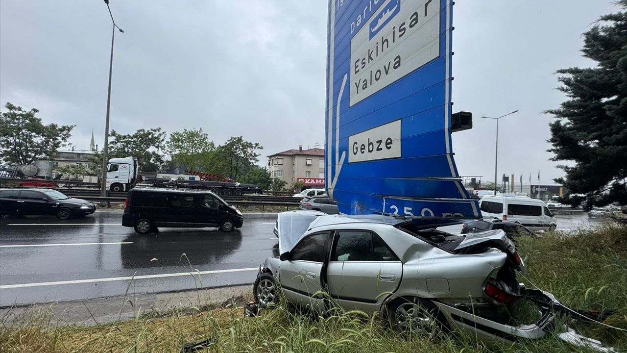 D-100 Kara Yolunda Trafik Kazası